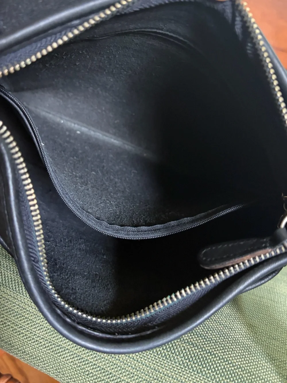 Vintage Coach 9144 Black Studio Legacy Flap Messenger Leather Bag